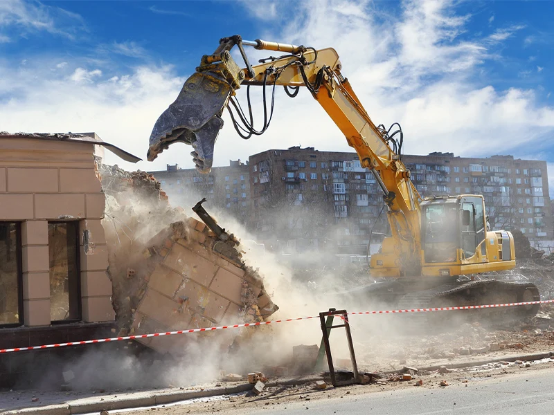 Excavation causing air pollution and rises need for air quality monitoring in construction