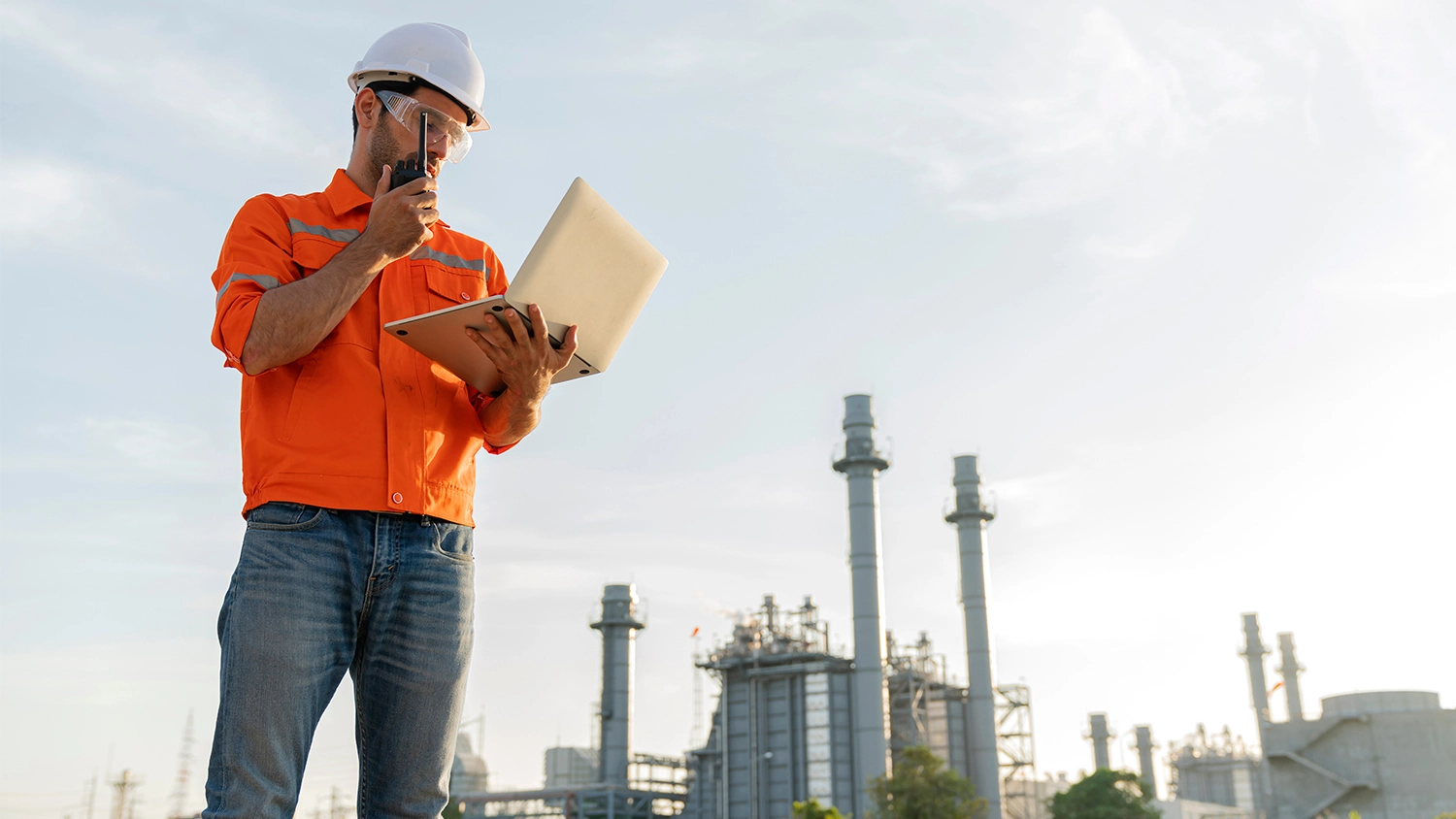 EHS manager monitoring data for air quality data